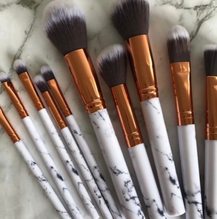 make up brushes 